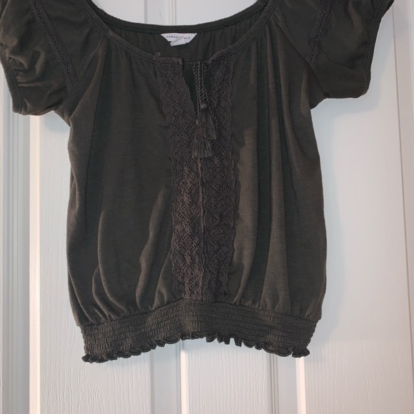 Olive green shirt - Picture 2 of 2